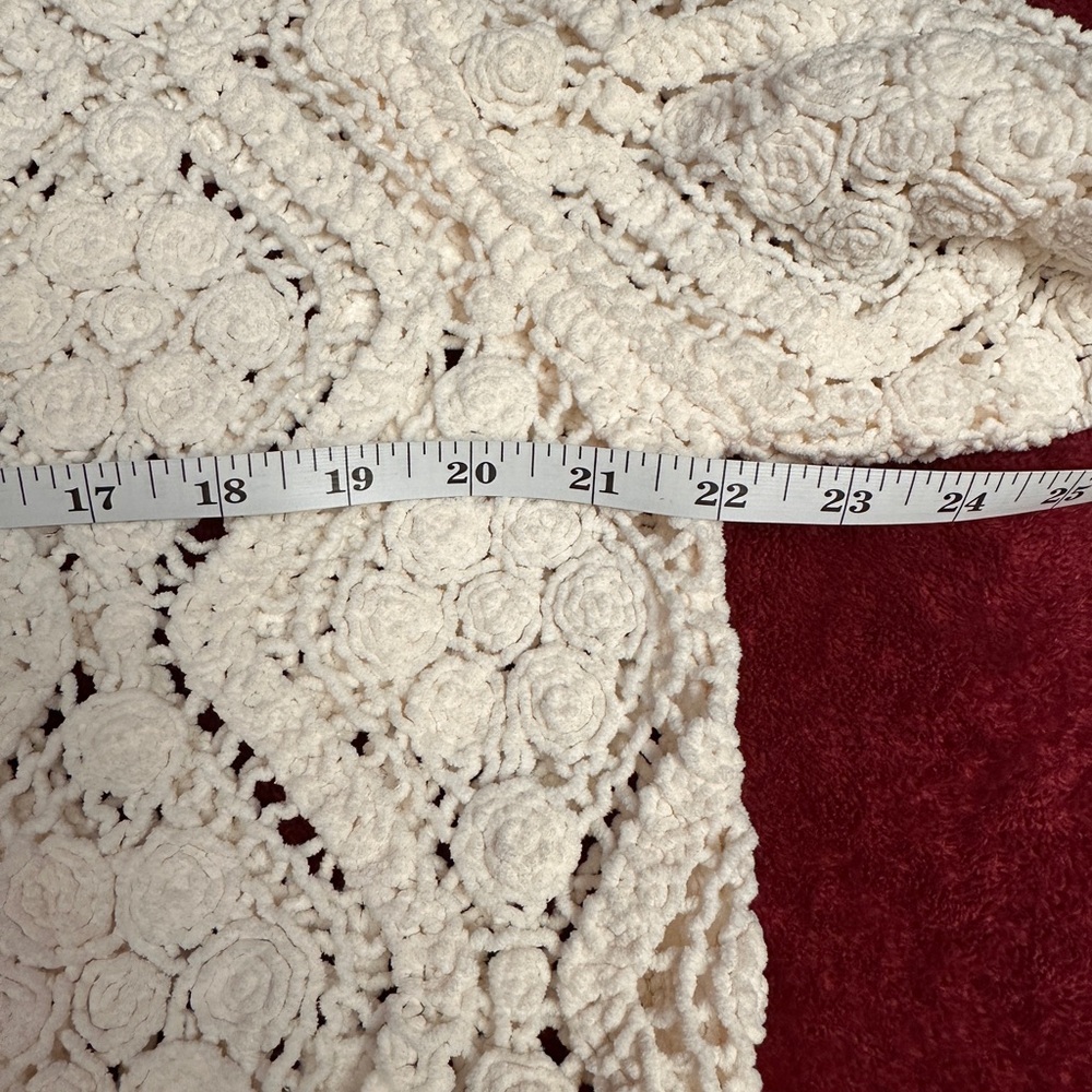 POL Cream crochet sweater. One size - Picture 5 of 6